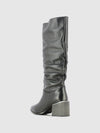 Botas com Ponta Redonda em Preto